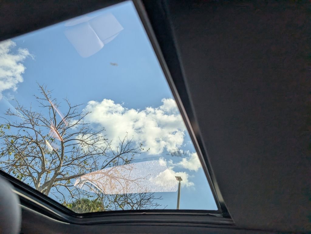 Certified 2023 Lincoln Nautilus Reserve w/ Equipment Group 201A image 15