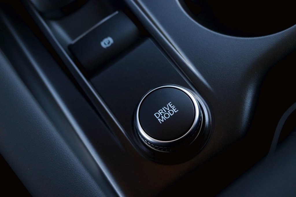 New 2026 Ford Explorer Active w/ Active Comfort Package image 19