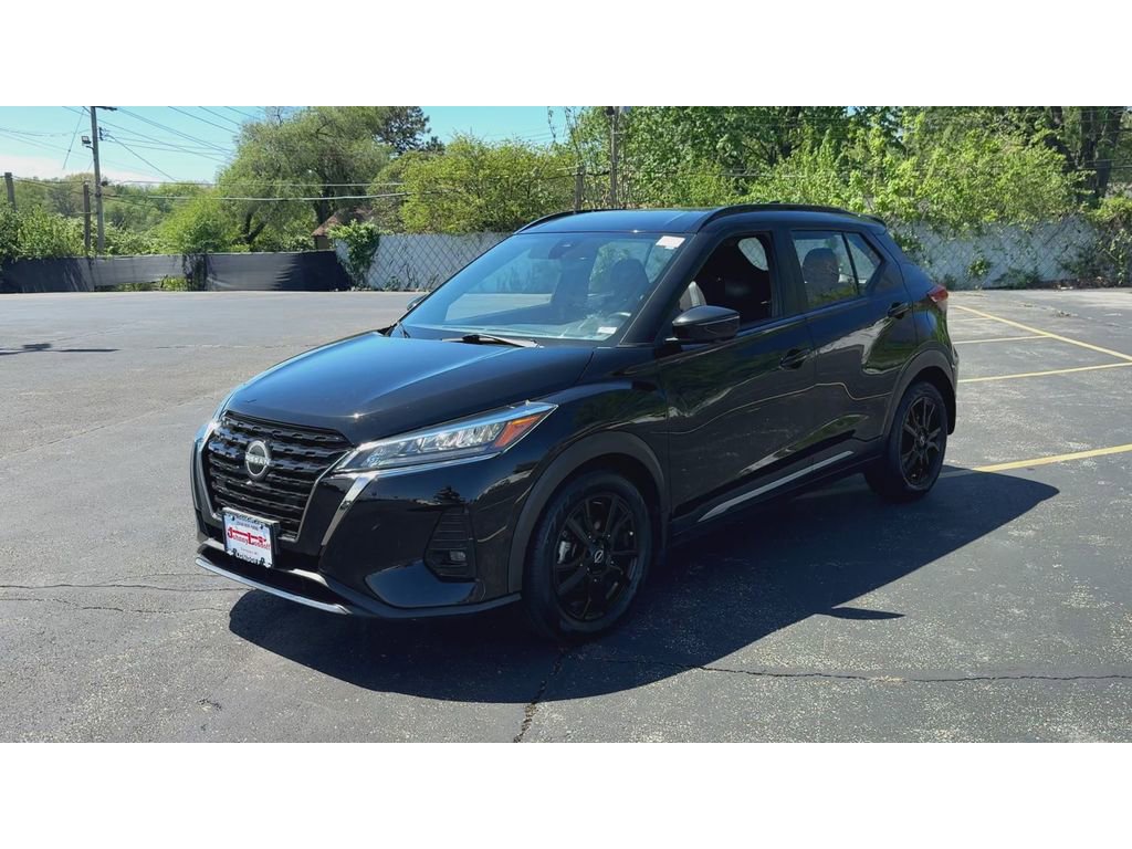 Used 2023 Nissan Kicks SR w/ Interior Electronics Package FWD image 4