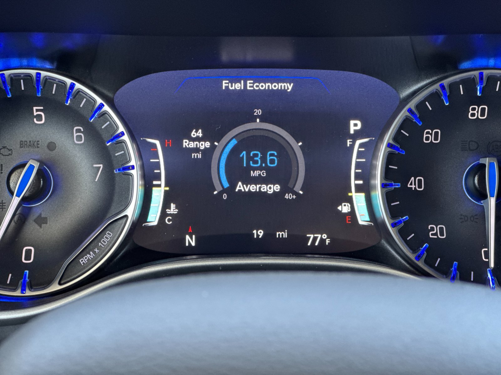 New 2027 Chrysler Pacifica Limited w/ Family Tech Group AWD/4WD image 29