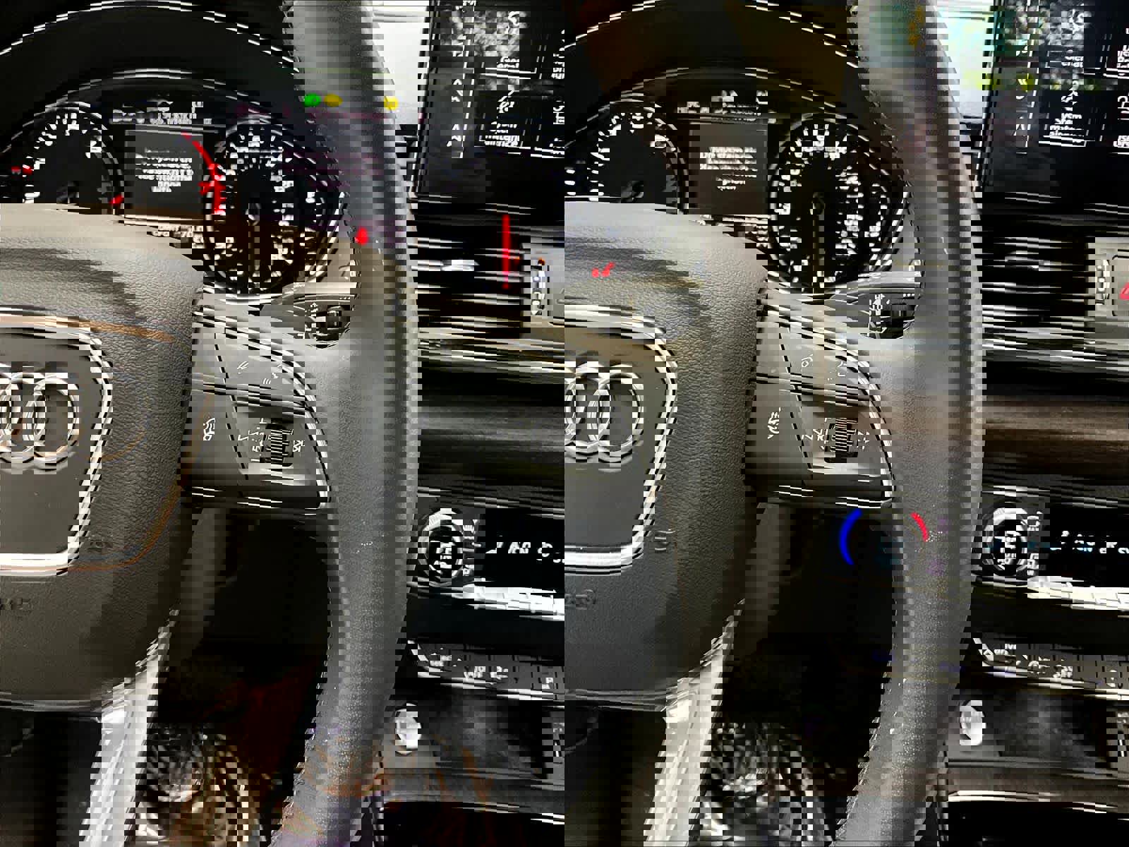 Used 2023 Audi Q5 2.0T Premium w/ Convenience Package AWD/4WD image 21