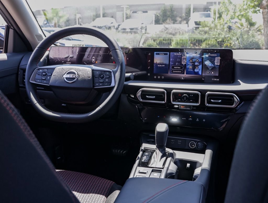 New 2026 Nissan Sentra SR FWD image 22