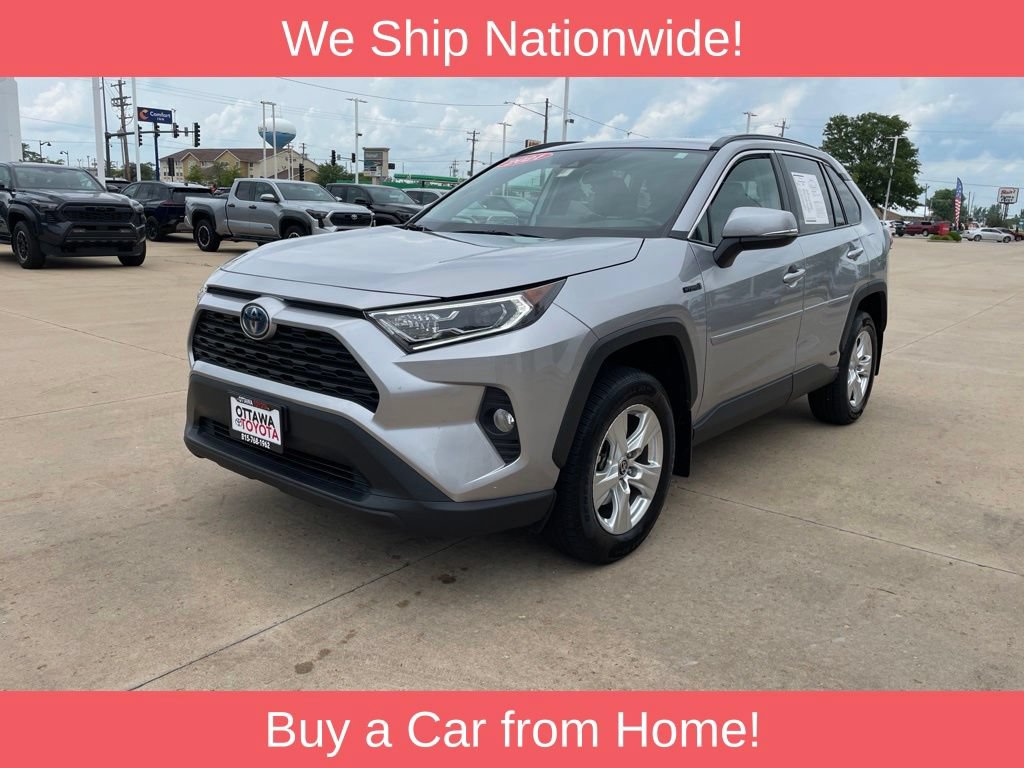 Used 2021 Toyota RAV4 XLE w/ Convenience Package AWD/4WD image 2