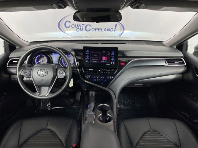 Used 2024 Toyota Camry SE FWD image 12
