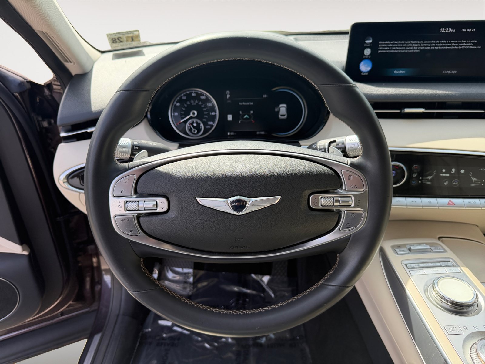Used 2023 Genesis GV70 2.5T w/ Select Package AWD/4WD image 21