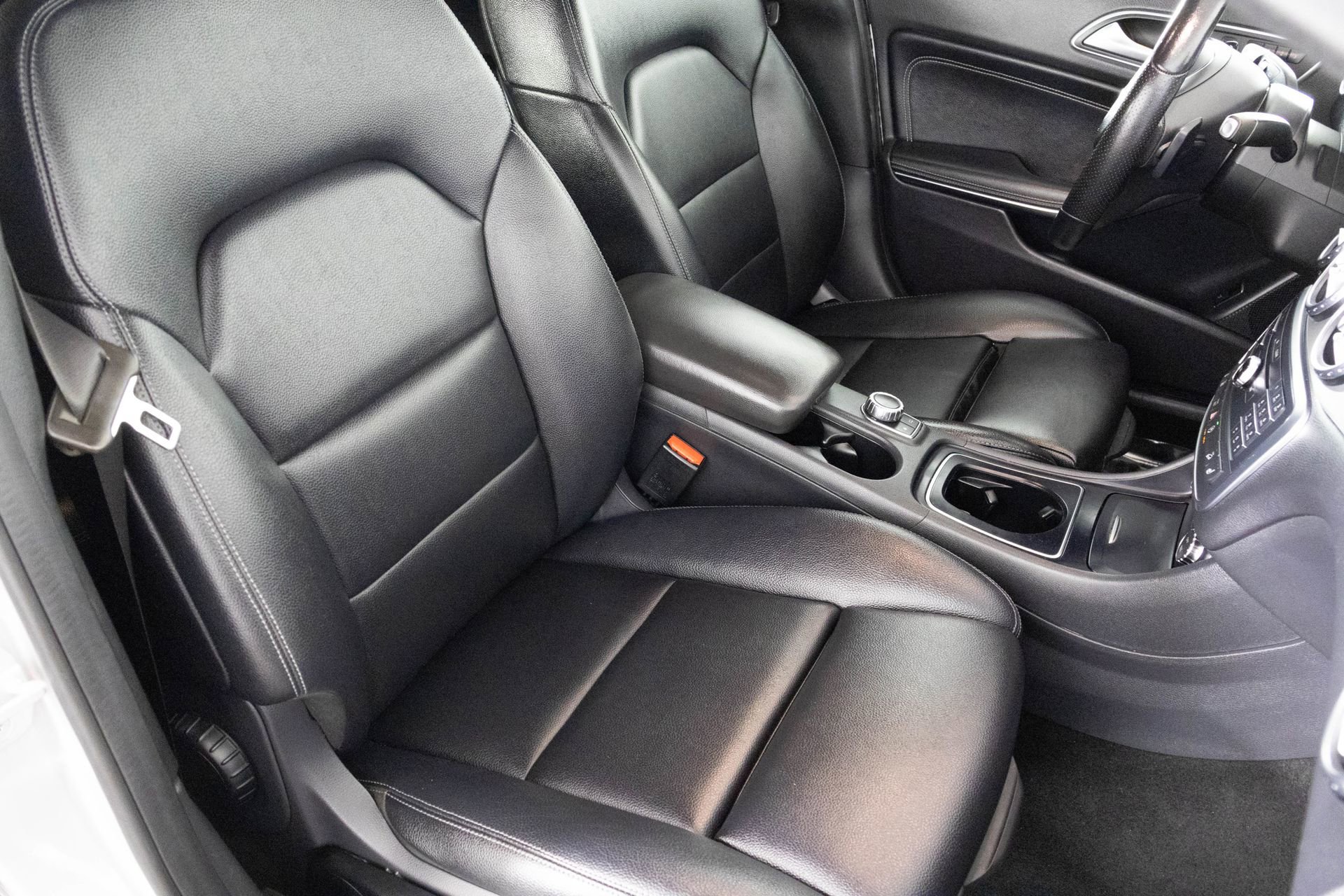 Used 2016 Mercedes-Benz GLA 250 GLA 250 image 42