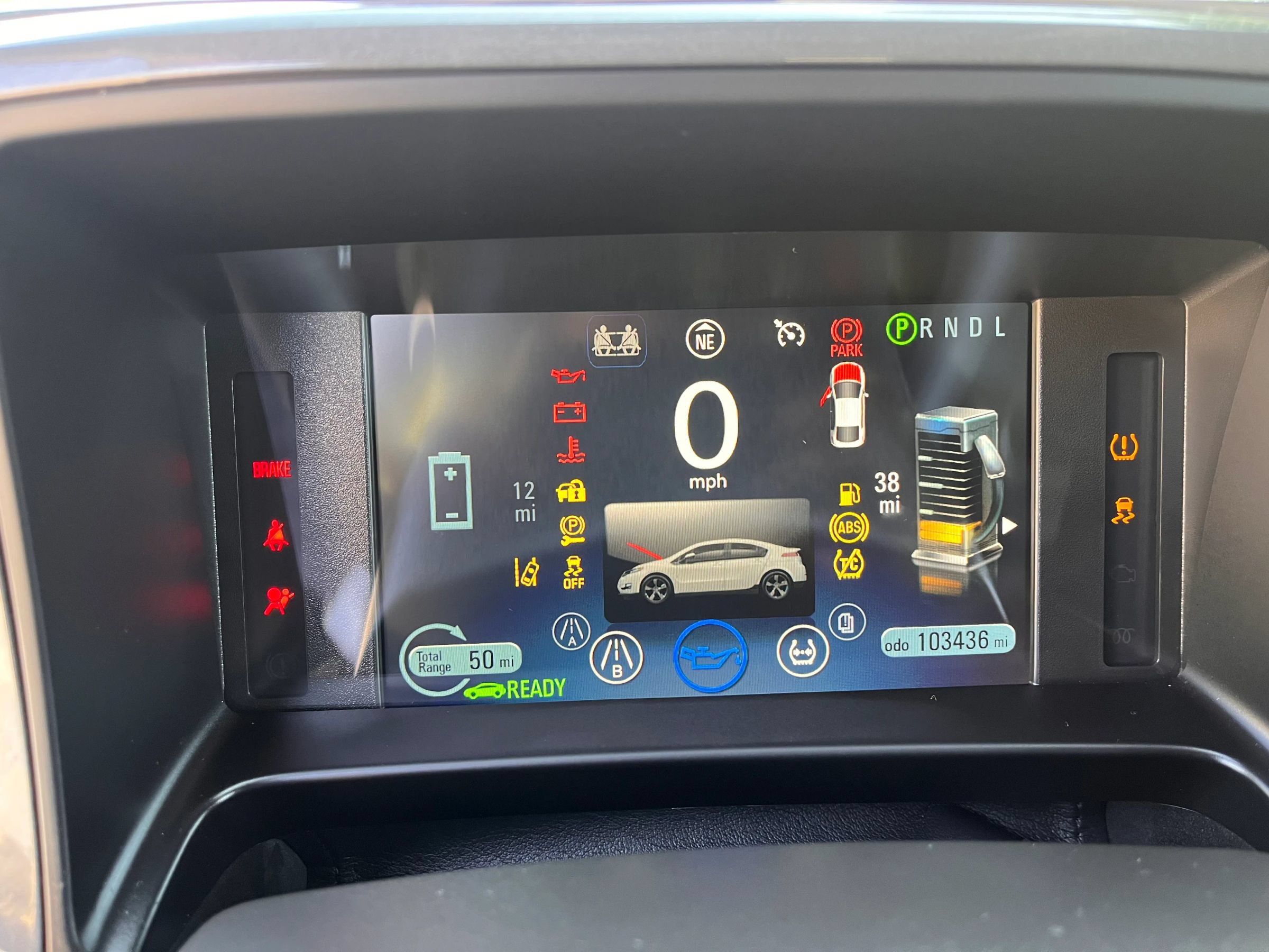 Used 2015 Chevrolet Volt Premium w/ Premium Trim Package FWD image 24