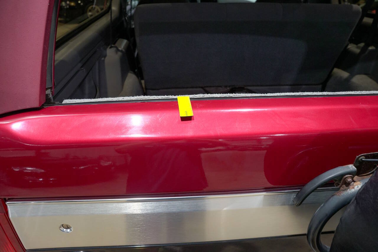 Used 1995 Ford Bronco XLT AWD/4WD image 31