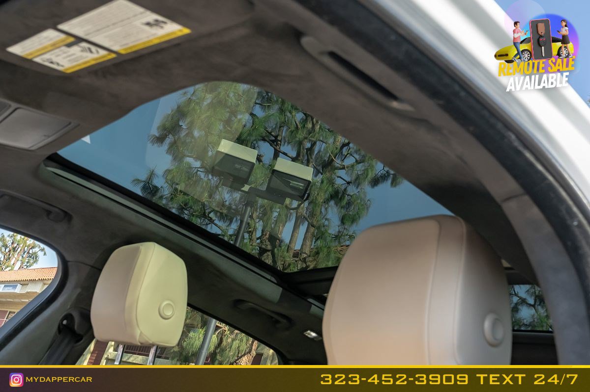 Used 2020 Jaguar F-PACE Premium image 15