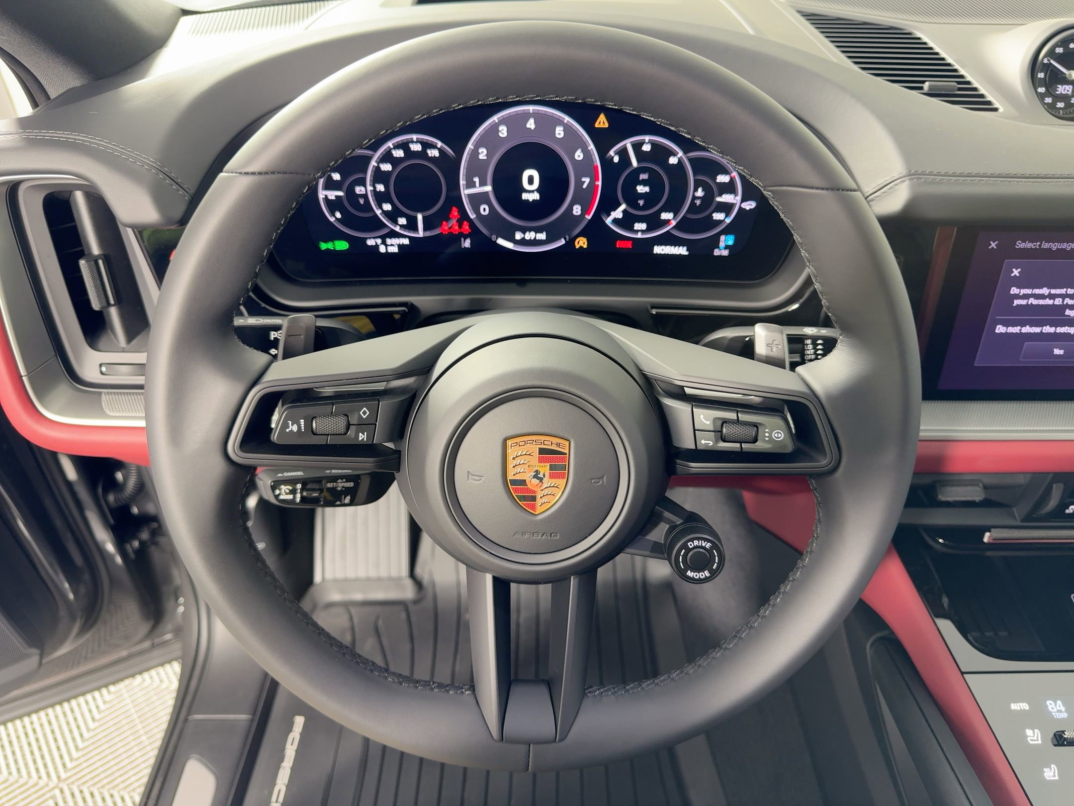 Used 2026 Porsche Cayenne Coupe image 19