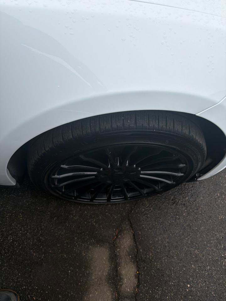 Used 2015 Tesla Model S 85D image 14