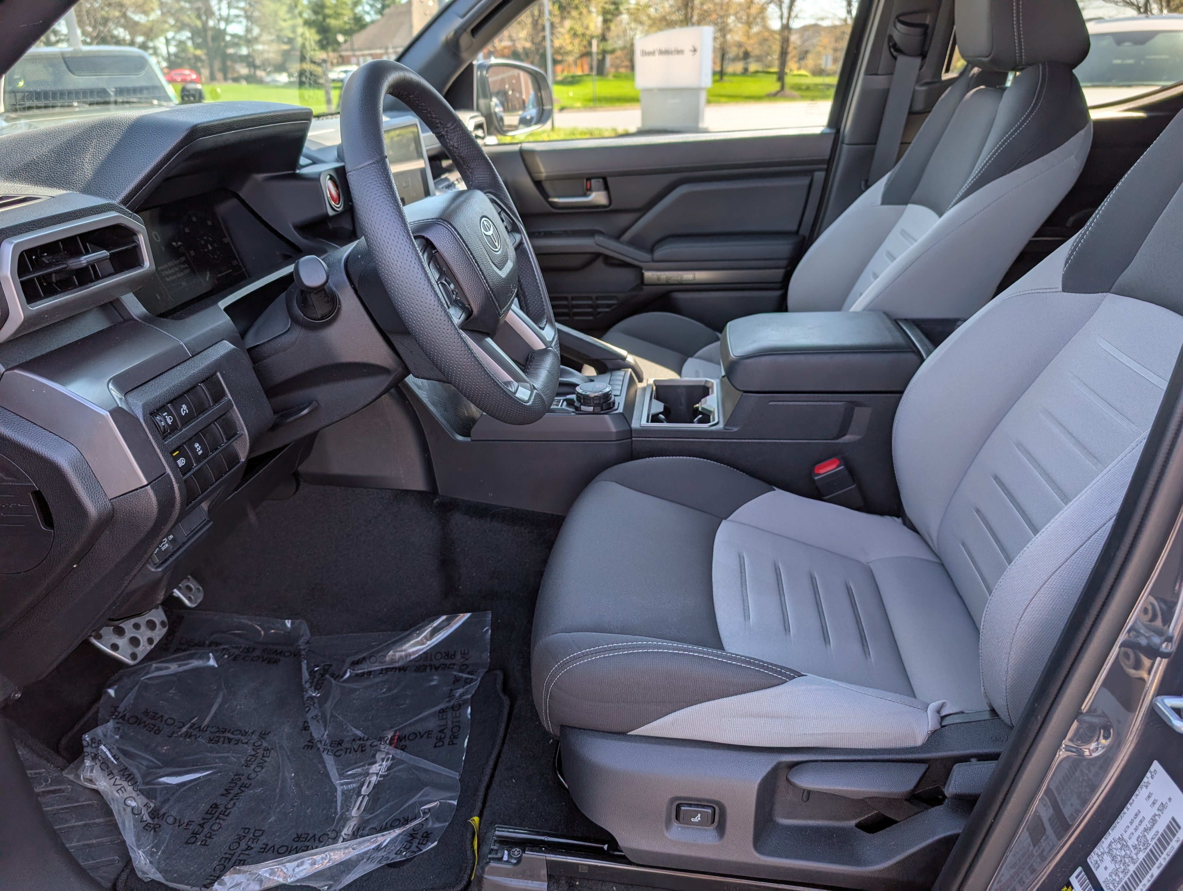 Certified 2025 Toyota Tacoma TRD Sport AWD/4WD image 14