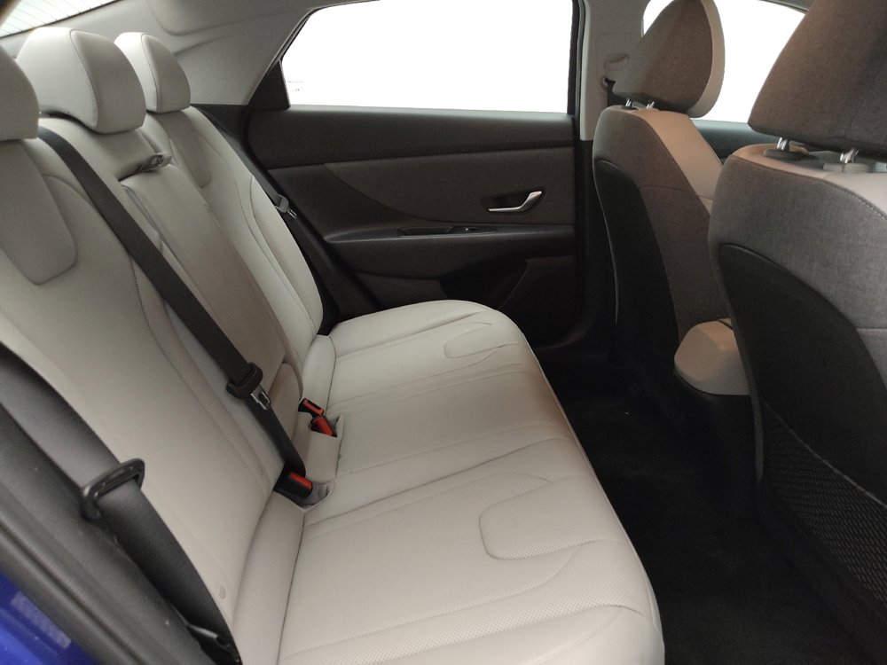 Used 2023 Hyundai Elantra Limited w/ Winter Weather Package FWD image 19