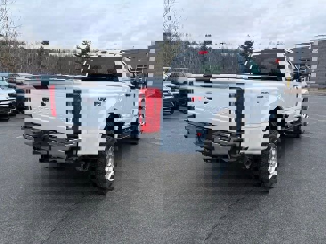 New 2026 Ford F450 XLT w/ FX4 Off-Road Package AWD/4WD image 7