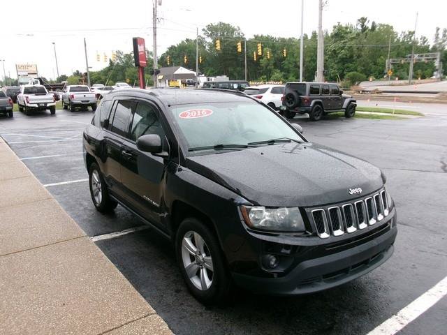 Used 2016 Jeep Compass Sport w/ Power Value Group AWD/4WD image 4