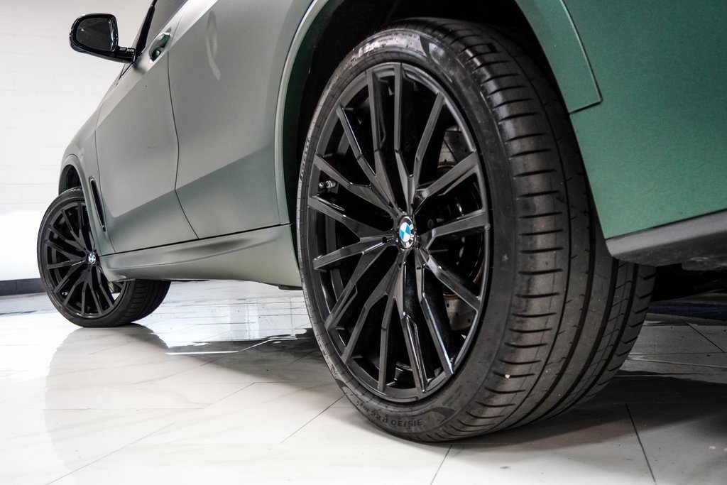 Used 2020 BMW X5 M50i w/ Premium Package image 10