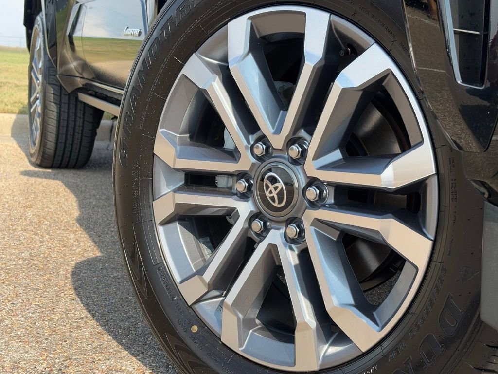 New 2025 Toyota 4Runner Limited image 2