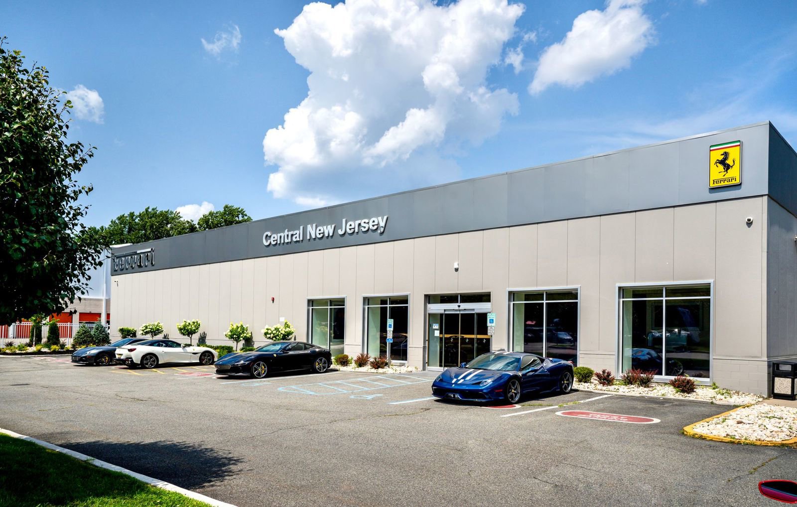 Used 2024 Lamborghini Huracan Sterrato AWD/4WD image 3