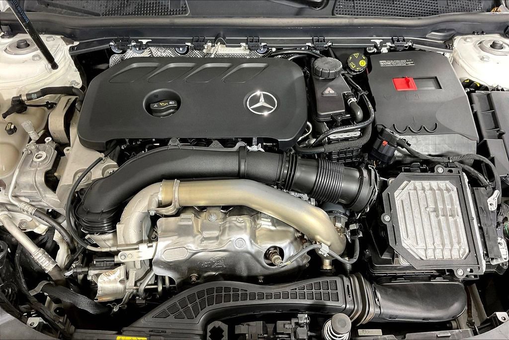 Used 2025 Mercedes-Benz CLA 250 image 9