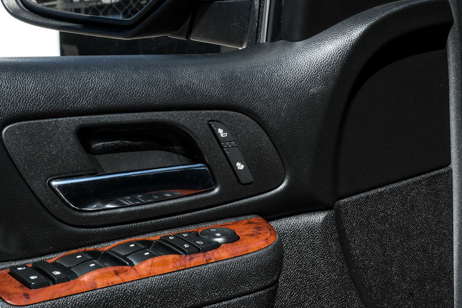 Used 2012 Chevrolet Avalanche LT w/ All-Star Edition image 37