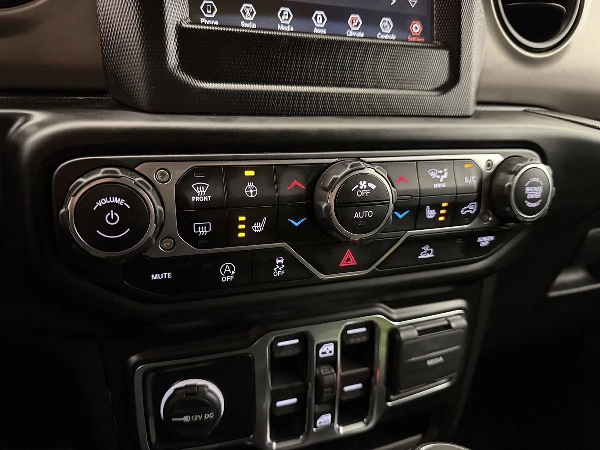 Used 2021 Jeep Gladiator Sport AWD/4WD image 24
