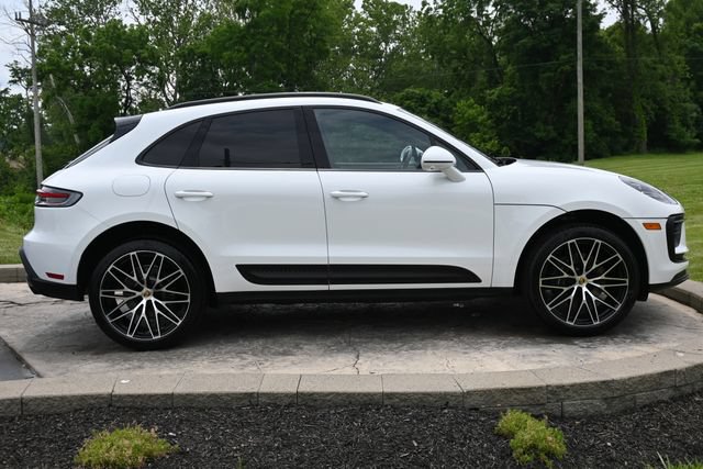 Used 2026 Porsche Macan AWD/4WD image 4