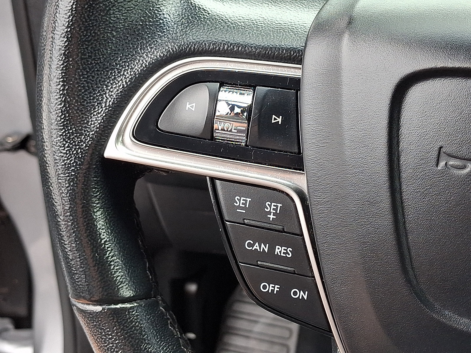 Used 2020 Lincoln Nautilus Premier AWD/4WD image 20