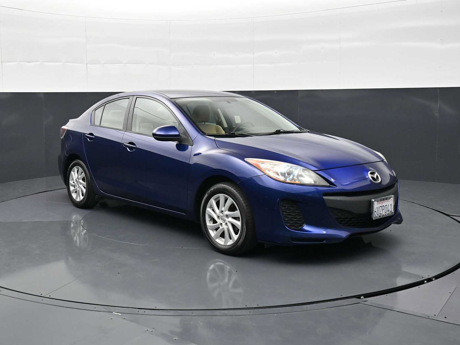 Used 2012 MAZDA MAZDA3 i Touring FWD image 3
