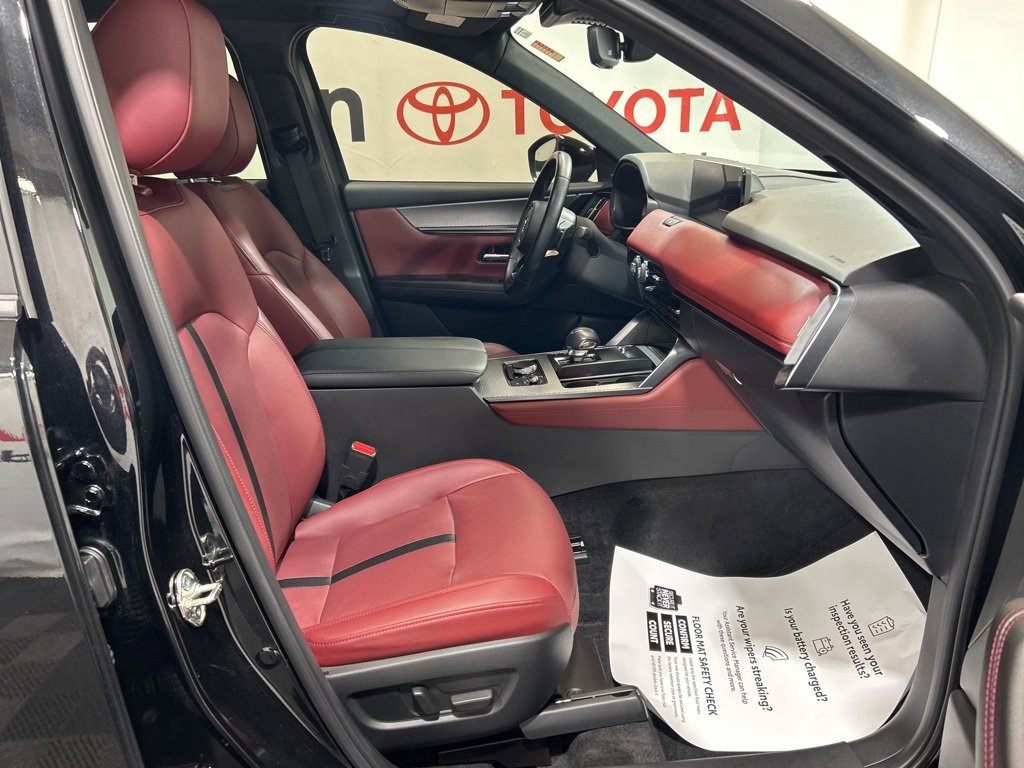 Used 2025 MAZDA CX-70 3.3 Turbo S w/ Premium Package image 12