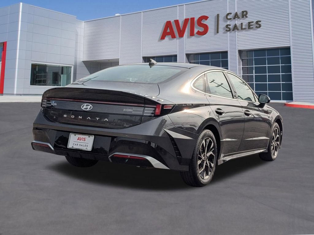 Used 2025 Hyundai Sonata SEL FWD image 6