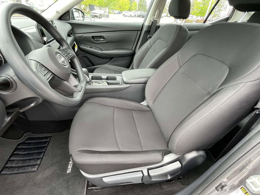 Used 2025 Nissan Sentra S image 13