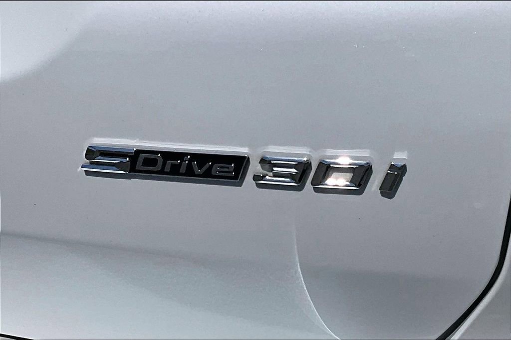 Used 2023 BMW X3 sDrive30i w/ Premium Package image 23