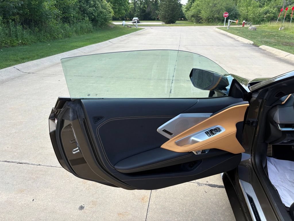 Used 2021 Chevrolet Corvette Stingray Preferred Cpe w/ Z51 Performance Package RWD image 13