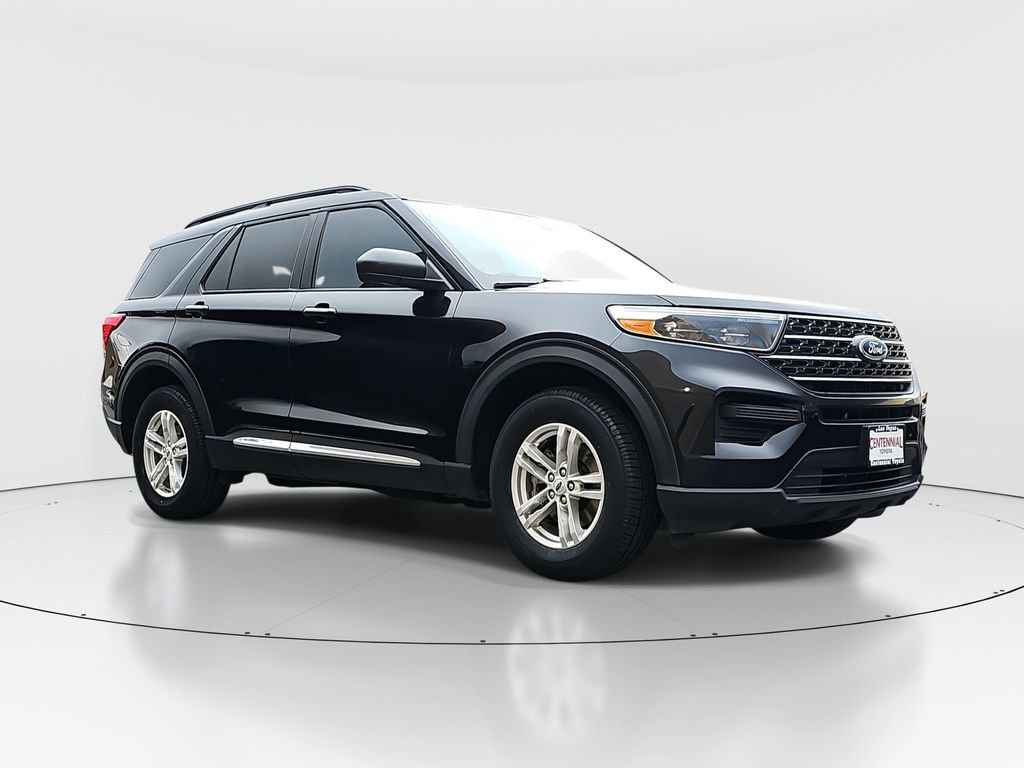Used 2023 Ford Explorer XLT w/ Class IV Trailer Tow Package AWD/4WD image 3