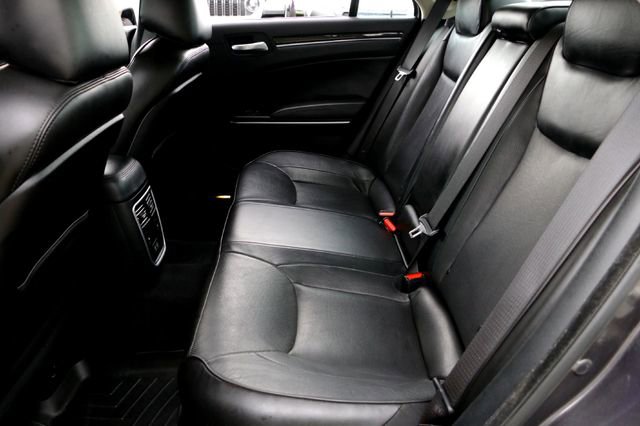 Used 2023 Chrysler 300 Touring L w/ Comfort Group RWD image 24
