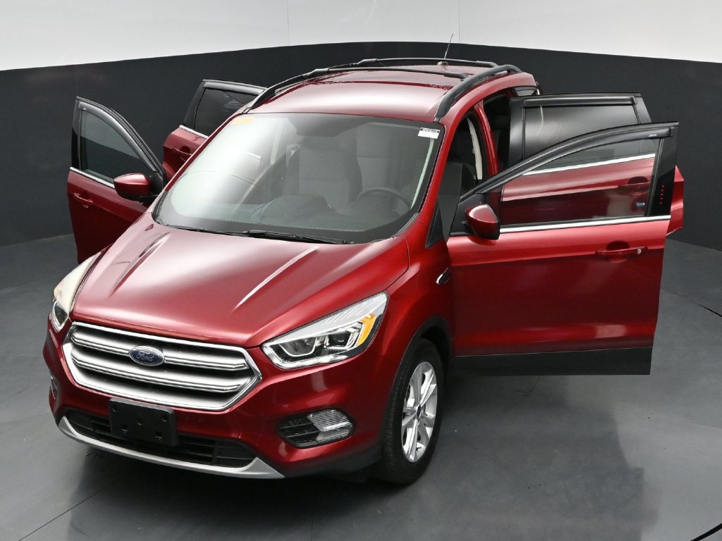 Used 2017 Ford Escape SE w/ Equipment Group 201A AWD/4WD image 36