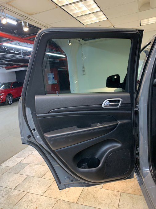 Used 2022 Jeep Grand Cherokee Laredo X AWD/4WD image 39