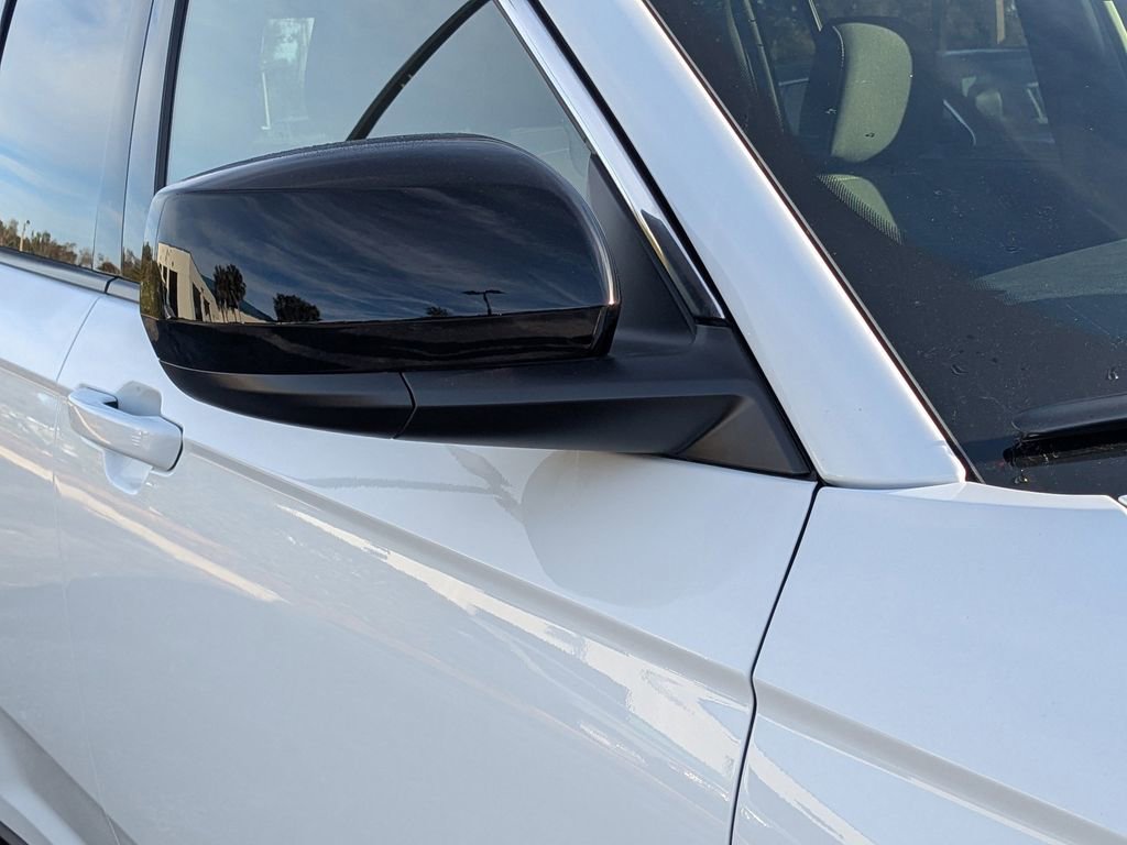 Used 2025 Jeep Grand Cherokee Laredo X w/ Trailer Tow Package image 10