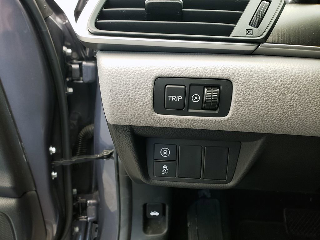 Used 2019 Honda Accord LX image 13