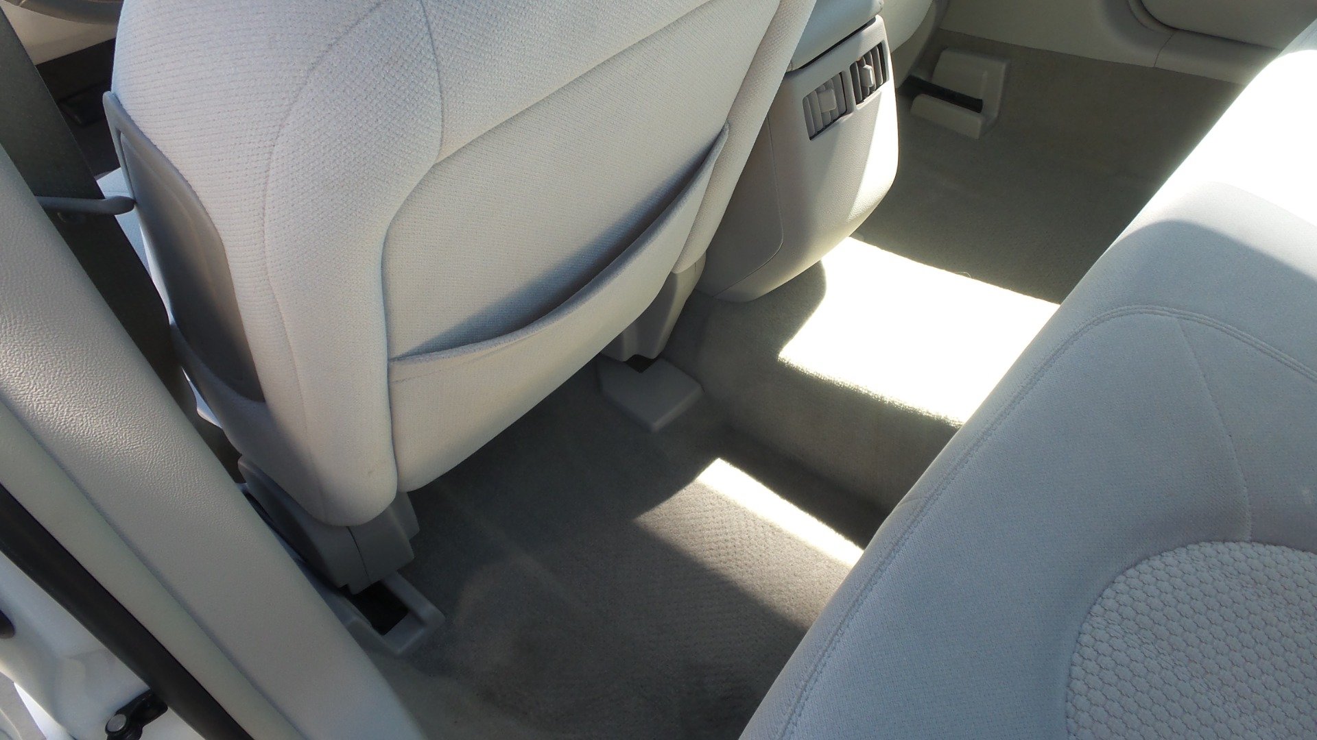 Used 2008 Buick Lucerne CX w/ Driver Confidence Package FWD image 29
