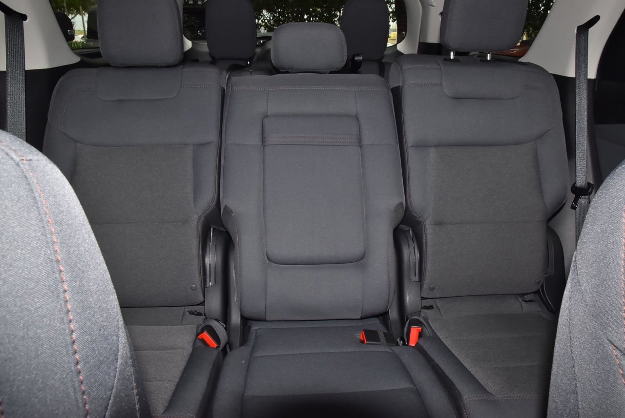 Certified 2025 Ford Explorer Active RWD image 21