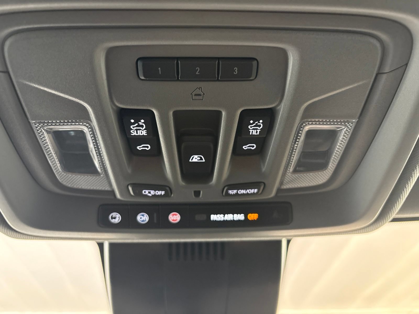 Used 2024 Chevrolet Silverado 1500 LT Trail Boss w/ Convenience Package II AWD/4WD image 19