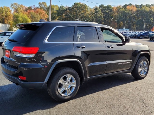 Used 2016 Jeep Grand Cherokee Laredo w/ Quick Order Package 23E image 3