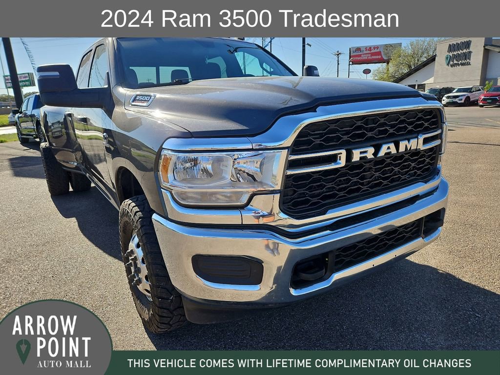 Used 2024 RAM 3500 Tradesman w/ Chrome Appearance Group image 2