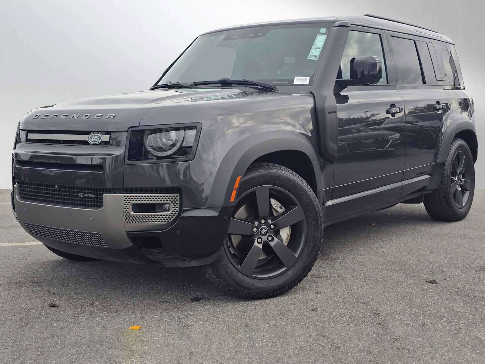 Used 2022 Land Rover Defender 110 X-Dynamic HSE image 1