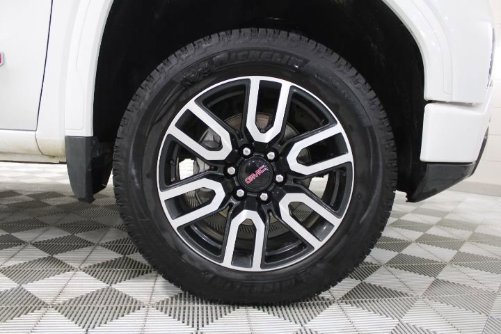Used 2024 GMC Sierra 1500 AT4 w/ Technology Package image 45