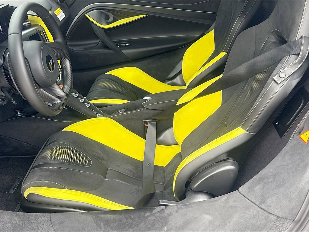 Used 2025 McLaren 750S Spider image 21