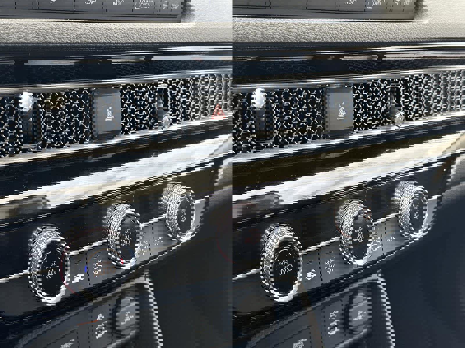 Used 2023 Honda Civic LX image 32