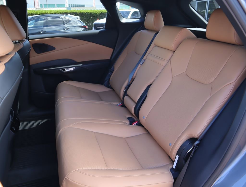 Used 2023 Lexus RX 350h image 20