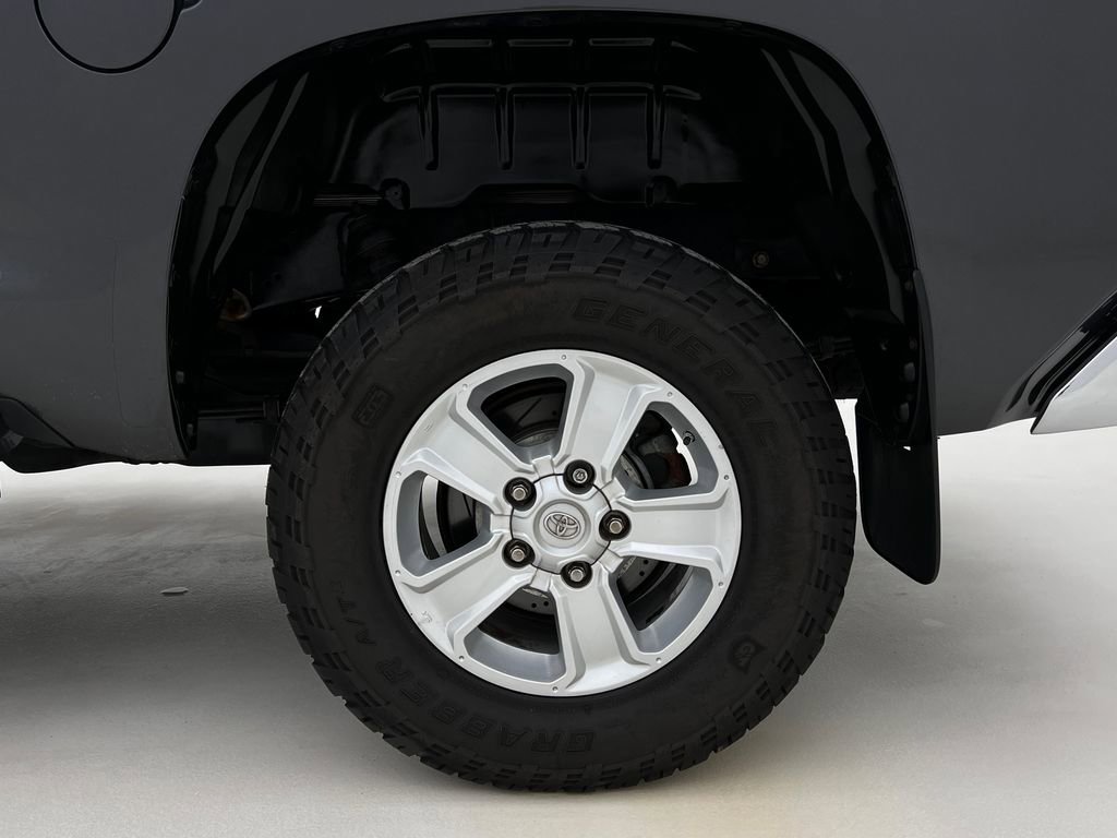 Used 2018 Toyota Tundra SR5 image 28